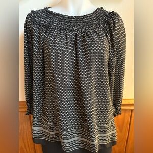 Max Studio Peasant Blouse black & white women’s Small Textured Top